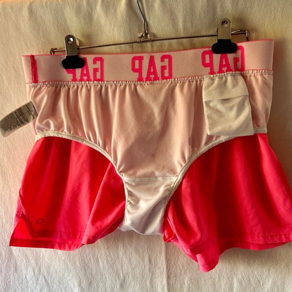 GAPFit Womens L Neon Pink Running Shorts Elastic Waistband Lined Stash Pocket - Picture 4 of 6